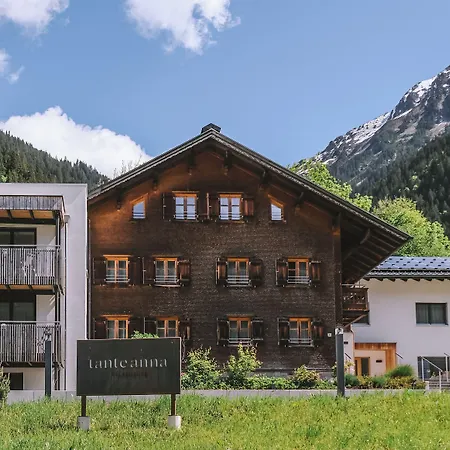 Aparthotel Tante Anna Retreats 4*