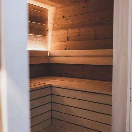 Tante Anna Retreats 4*